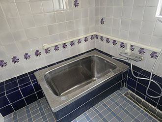 浴室のタイル交換